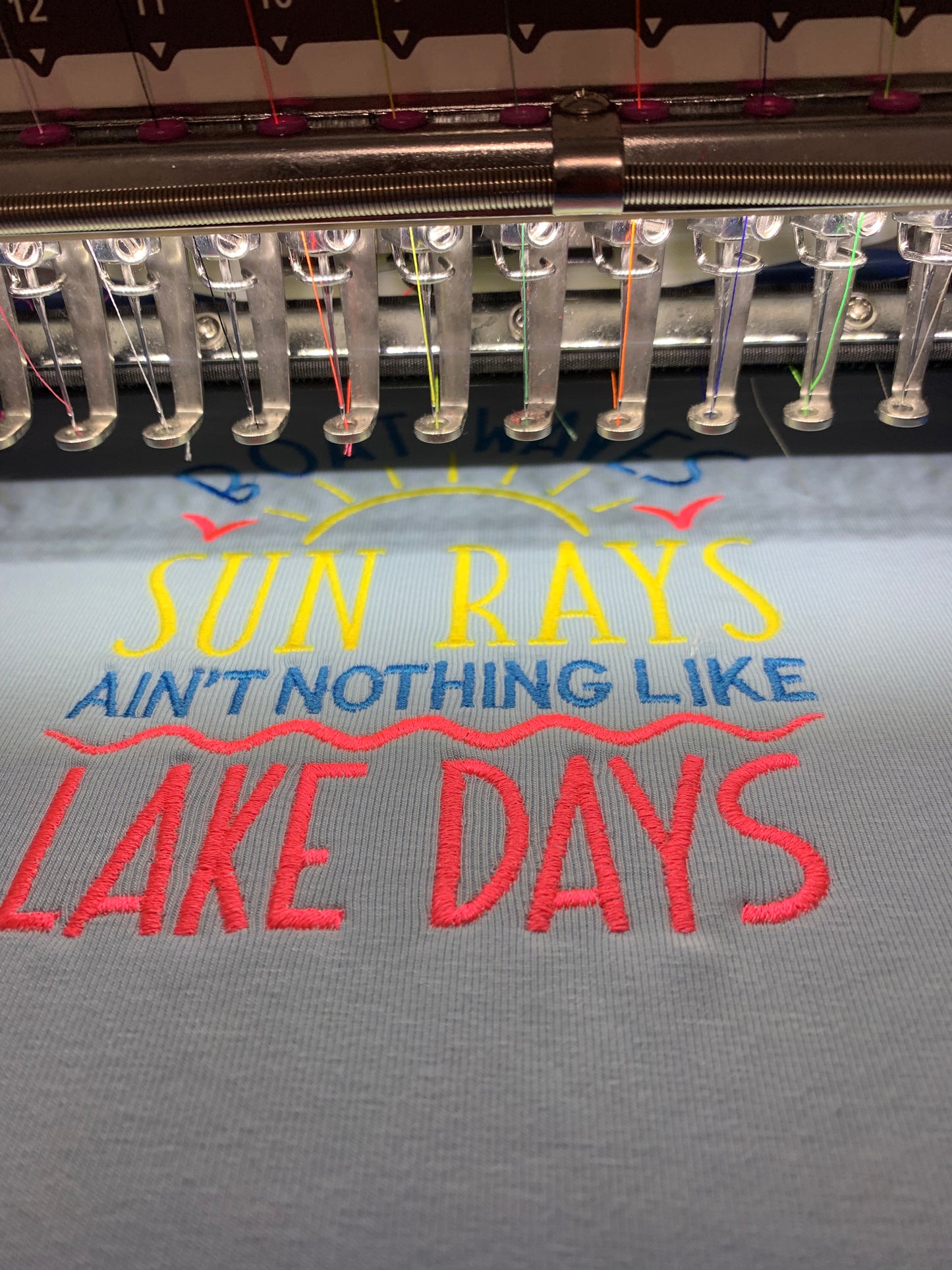 Lake Days Boat Waves & Sun Rays Tank Top
